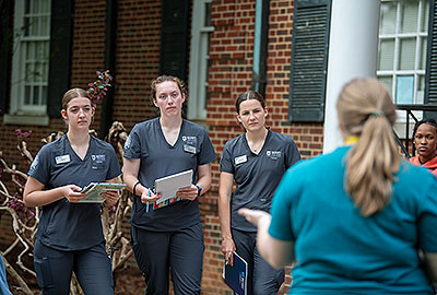 ${$_EscapeTool.xml($alt)}